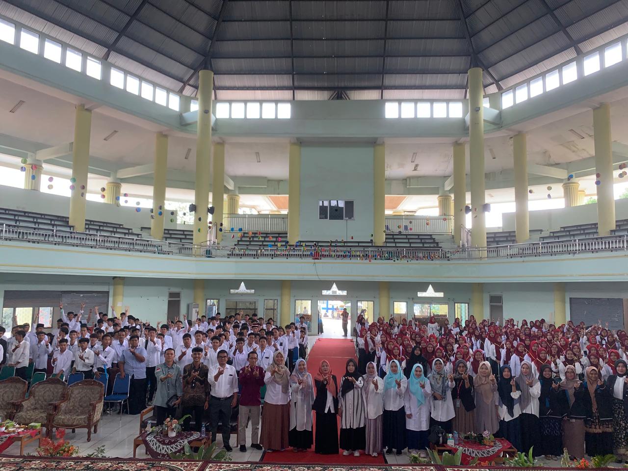 PBAK FEBI UIN Sutha Jambi Laksanakan Kegiatan Silaturahmi Mahasiswa Baru (SILMARU)