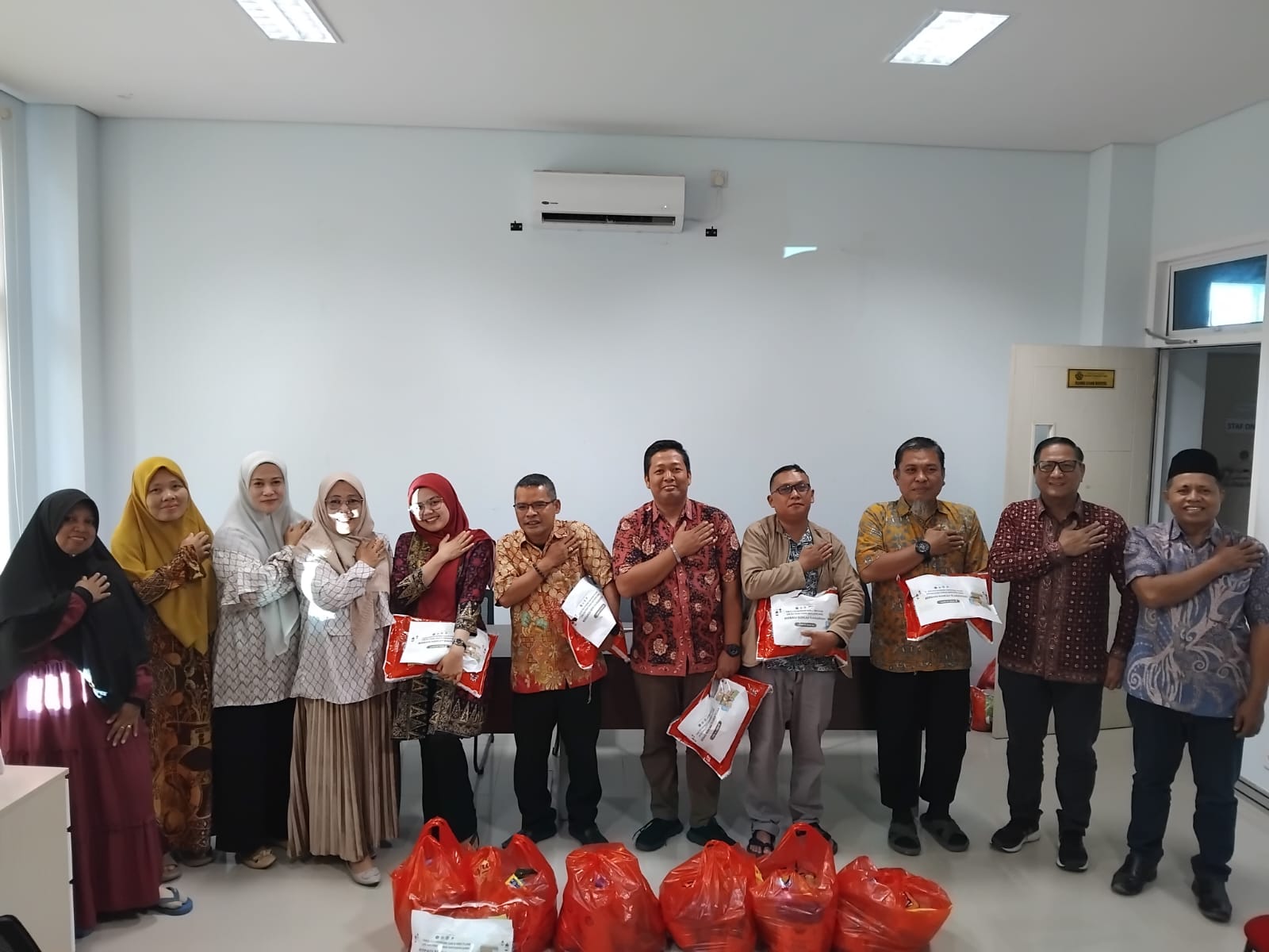 FEBI UIN Sutha Jambi Berbagi Berkah di Bulan Ramadhan