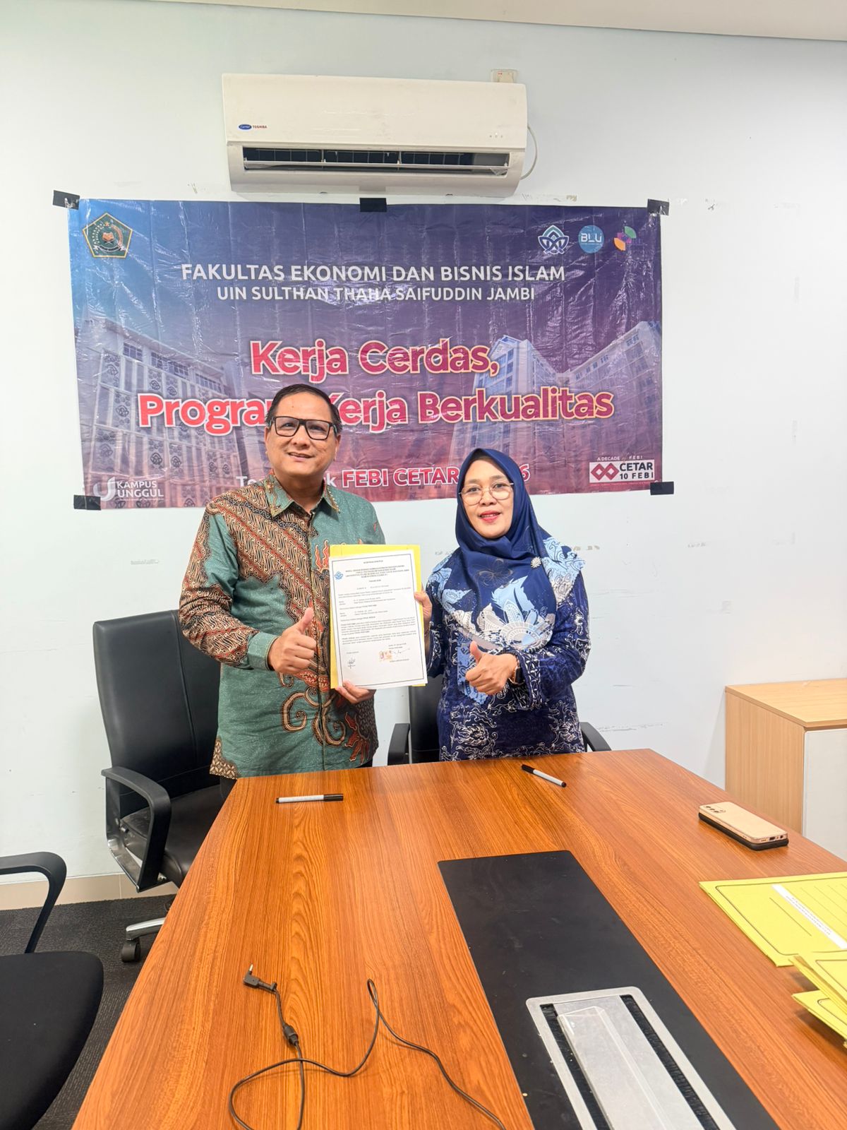 Perkuat Akuntabilitas dan Capaian IKU, Pimpinan FEBI Tandatangani Kontrak Kinerja Tahun 2026