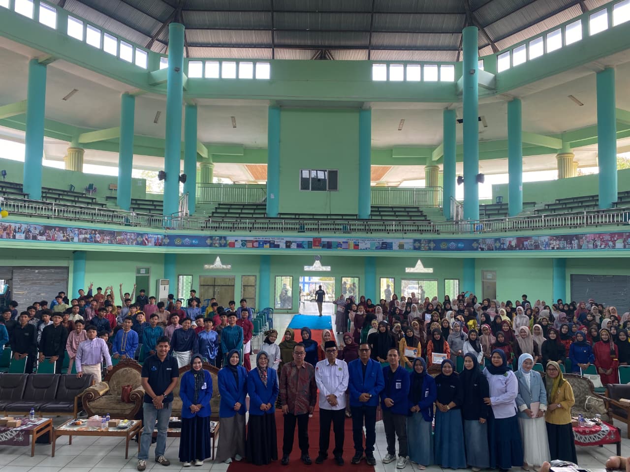 Kuliah Umum PBAK FEBI UIN STS Jambi Resmi Dibuka, 369 Mahasiswa Baru Antusias Ikuti Kegiatan
