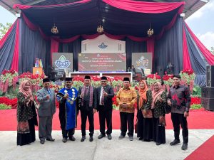 FEBI UIN STS Jambi Menghadiri Wisuda Sarjana Kampus Institut Islam Al Mujaddin Tanjabtim Jambi